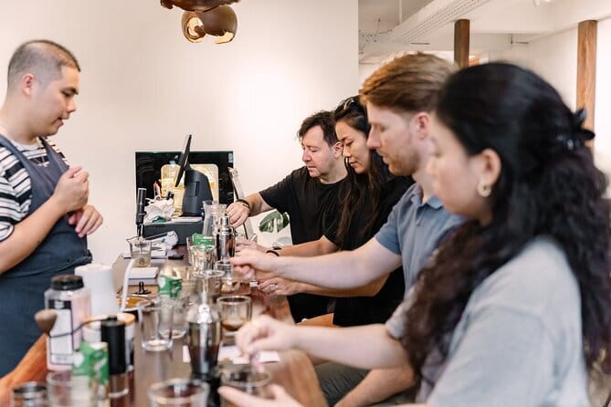 Authentic Vietnamese Cooking Class with Market Visit in HCMc - Time, meeting spot, and the small-group advantage at Hai’s Restaurant