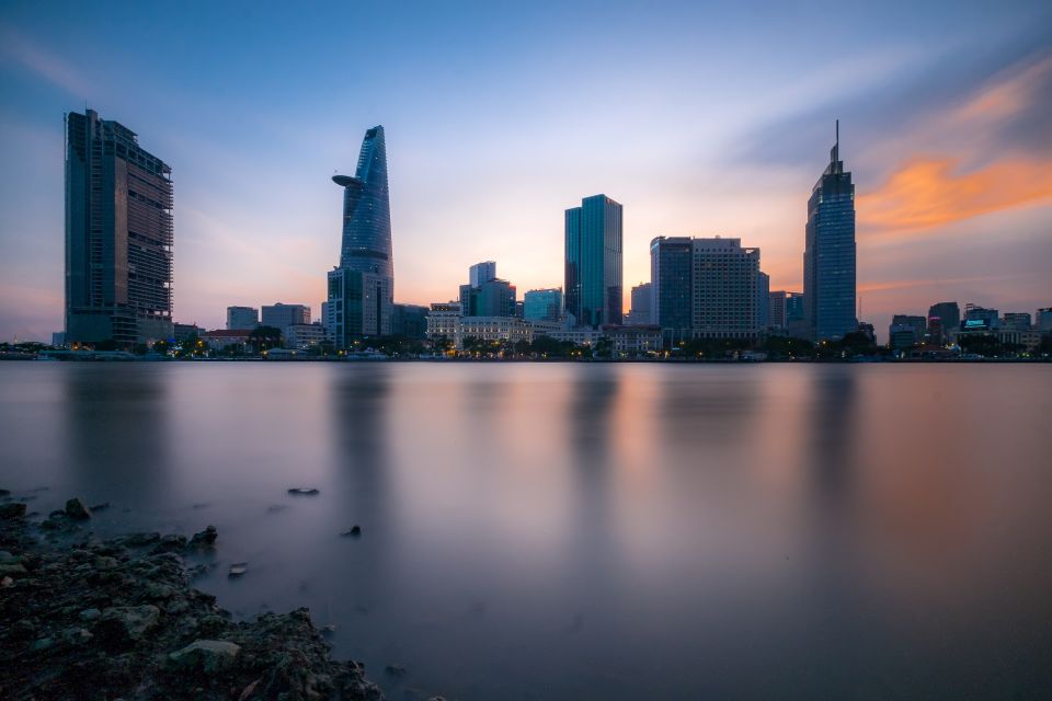Bitexco Financial Tower: Saigon Sky Deck - Fast Track Ticket - Bamboo art exhibition and the gift shop stop