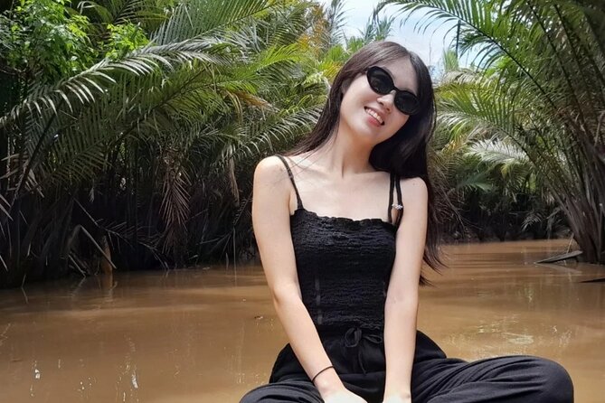Crawl and Paddle Full day Cu Chi Tunnels and MeKong Delta - Morning pickup and the long run south: timing from Ho Chi Minh City