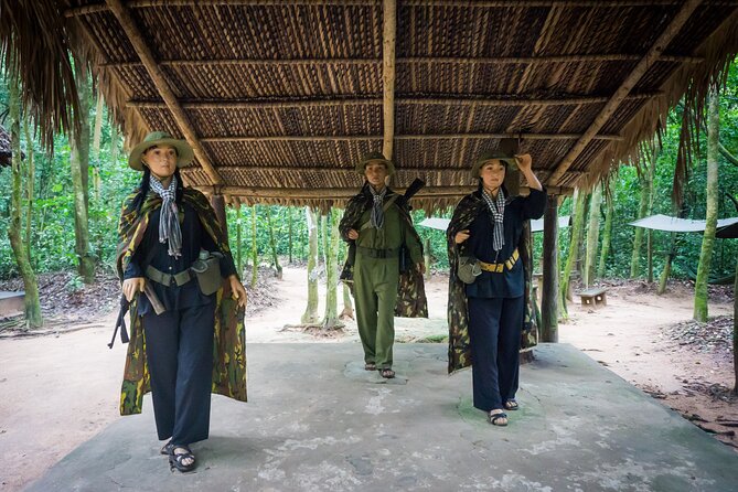 Cu Chi Tunnels Half-Day Tour: Big Group Vietnam War Experience - The 90-minute ride out: history talk before you hit the tunnels