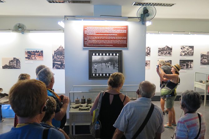 Daily Small Group Tour to Saigon City and Cu Chi Tunnels - How the small group pace changes the whole day