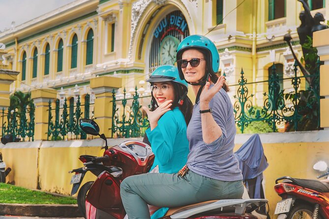 Female Rider | Street Food & Sightseeing By Motorbike - Stop 1: Saigon street riding and your first tasting hits