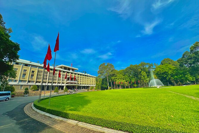 [Free E-sim] Half Day Guided Tour in Ho Chi Minh City - Stop 3: Independence Palace for understanding the Vietnam War through a place