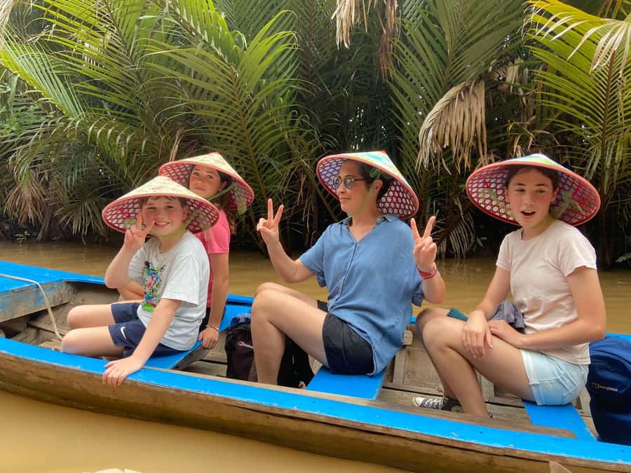 From HCM: Mekong Delta & Cai Rang Floating Market 2-Day Tour - Day 2 at Cai Rang: early boats, real trade, and the reality check