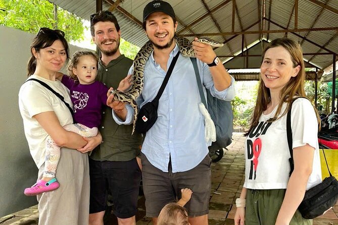 From Ho Chi Minh: Mekong Delta Can Tho Floating Market 2-Day Tour - Day 1 in Can Tho: My Tho pagoda, fruit, folk music, honey, and boat time