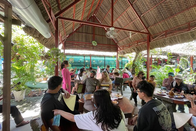 Full-Day Tour in Mekong Delta with Pick Up in Central District 1 - Con Lan Honey Bee Farm and Honey Tea Tasting Break