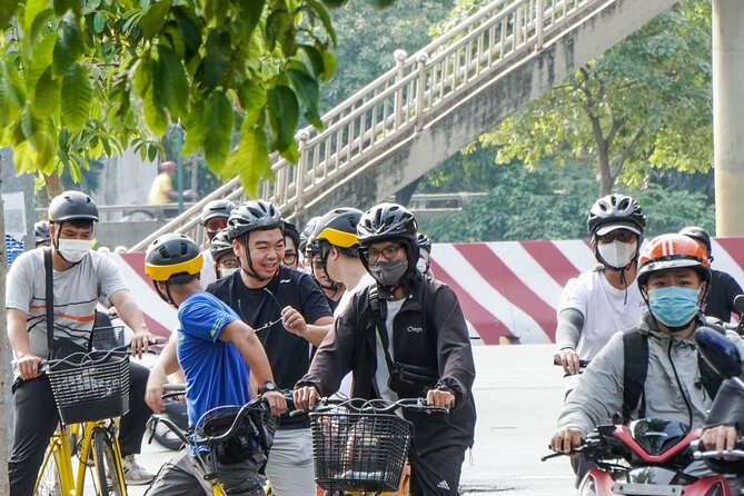 Half Day - Saigon Off-the-Beaten-Path - City Cycling Tour - Chợ Lớn and Phố Tau Sai Gon: Chinatown streets you can actually follow