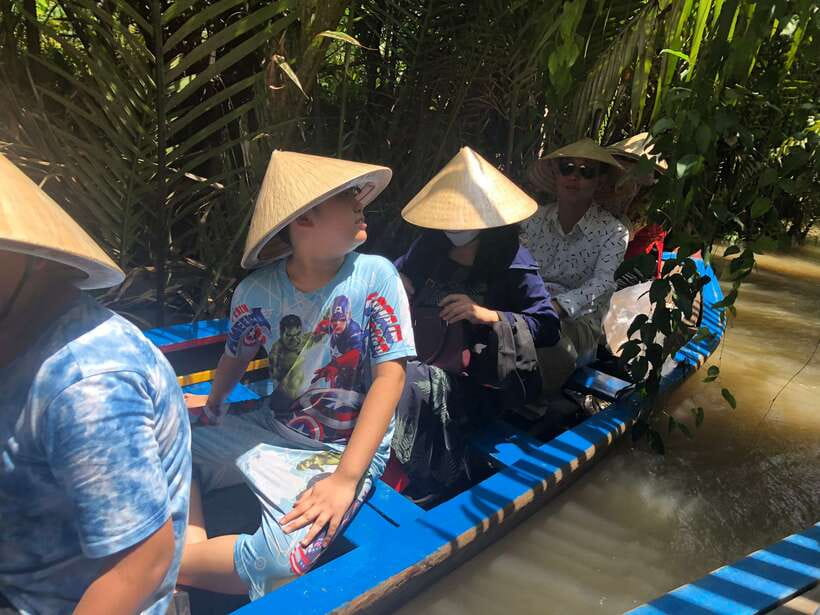 HCM: Mekong Delta Islands Boat & Tuk-Tuk Tour with Tastings - Traditional South Vietnamese Music: a good ending before the return ride