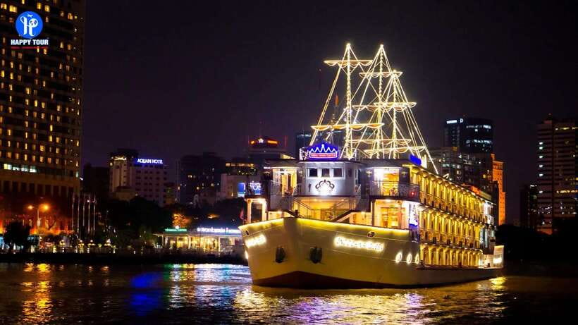 HCM: Saigon River Dinner Cruise - Saigon River night views: why this cruise works in 3 hours