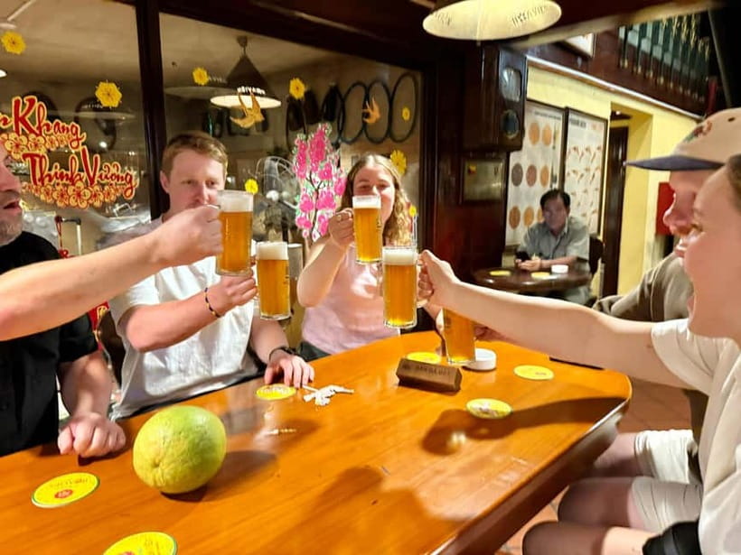 Ho Chi Minh City: Craft Beer and Local Food Tour by Scooter - Five Beers and Five Dishes: How the Pairing Feels in Real Life