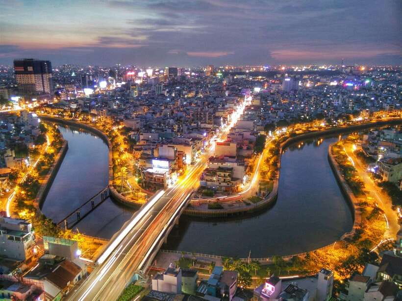 Ho Chi Minh City: Guided Half-Day Tour with Hotel Pickup - Ben Thanh Market: Seeing the City’s Everyday Pace
