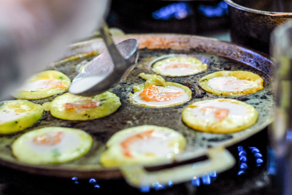 Ho Chi Minh City: Private Street Food Motorbike Tour - District 10 Bò Kho: the clay pot that makes the beef feel tender