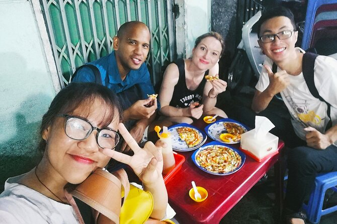 Ho Chi Minh City private walking tours with young local volunteers - Private student-volunteer tour setup and what $36 buys
