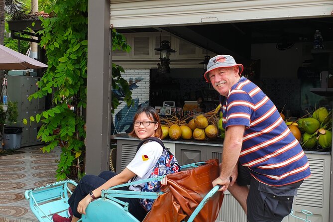 Ho Chi Minh City private walking tours with young local volunteers - What’s included, what costs extra, and how to plan snacks