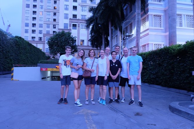 Ho Chi Minh City: Street Food Walking Tour with 12 Tastings - The route in plain English: 12 tastings, 5 stops