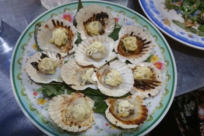 Ho Chi Minh City: Street Food Walking Tour with 12 Tastings - What the guide really adds: Jus and the human side of food tours