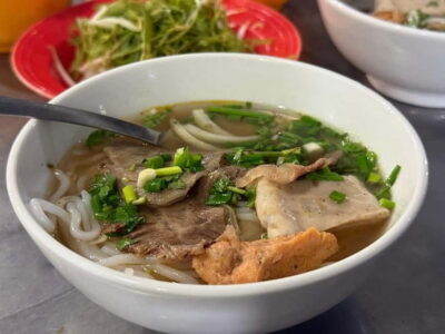 Ho Chi Minh City: Super Niche Walking Street Food Tour - Your Route: A 2.5 km Walk Spread Across Real Districts