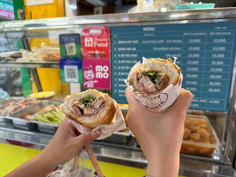 Ho Chi Minh City: Super Niche Walking Street Food Tour - The Real Value: Guides Who Explain What You’re Eating