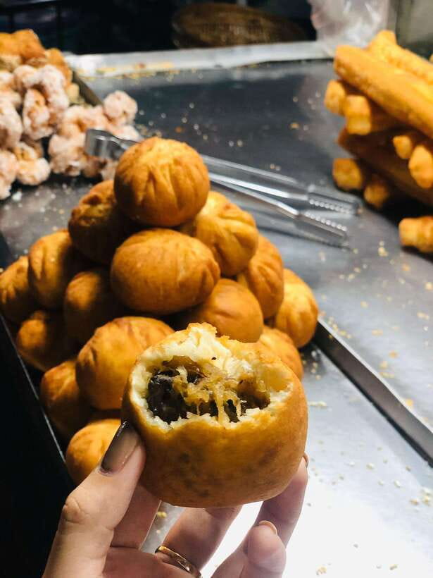 Ho Chi Minh City: Walking Food Tour with 13 Tastings - The Full Food Game Plan: 13 Tastings From Savory to Dessert