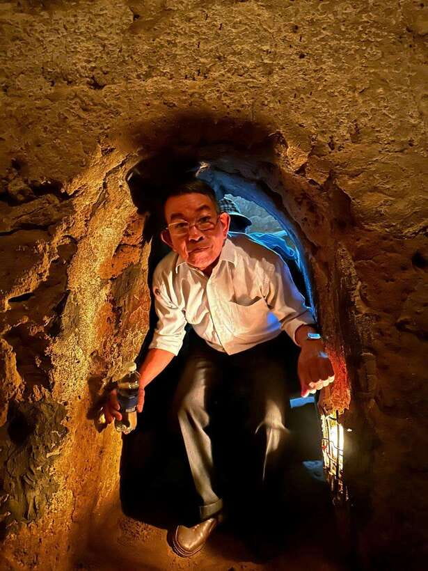Ho Chi Minh: Cu Chi, Black Lady Mountain, and Cao Dai Tour - Stop 1: Black Virgin Mountain, the Lady Buddha, and the Buddha of the Future