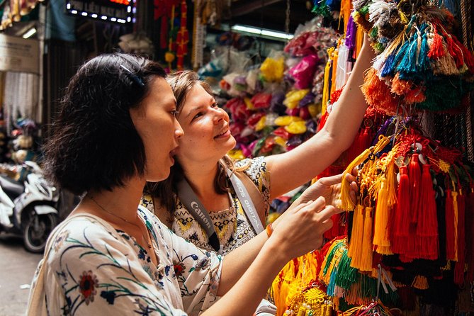 Ho Chi Minh: PRIVATE Off the Beaten Track Tour with a Local - How the walking and possible bus rides shape the experience
