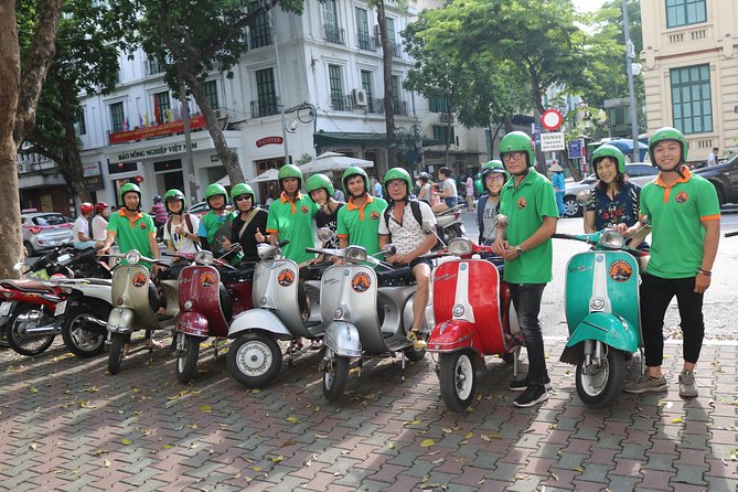 Ho Chi Minh Vespa City Tour 4,5 hours - Stop 4: Thich Quang Duc Monument—history plus real street context