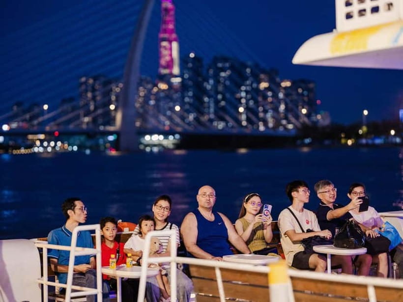 Lively Saigon River Sightseeing Cruise + Guided Walking Tour - The 45-Minute Saigon River Cruise: Skyline Views With a Clear Structure