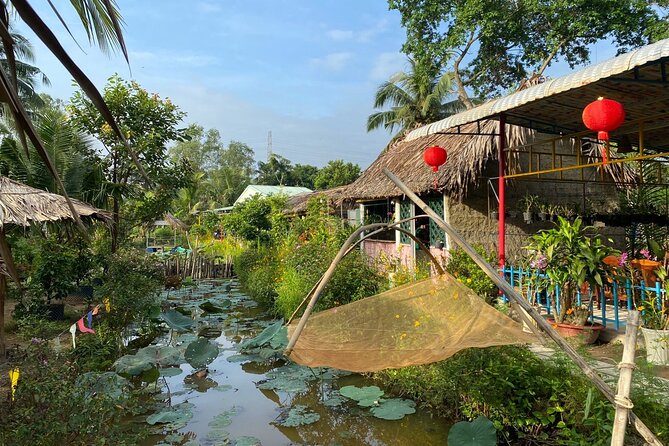 Mekong 2D1N SMALL GROUP Stay at Family Homestay WITH BBQ DINNER - Day 1 From Ho Chi Minh City to Mỹ Tho and Bến Tre River Life