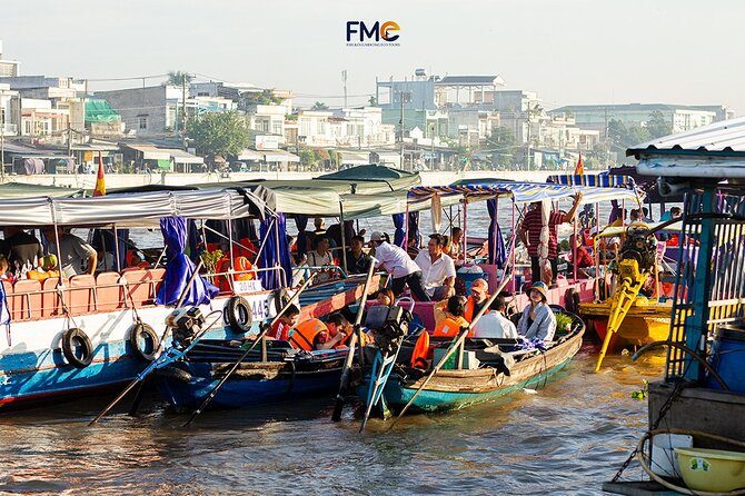 Mekong day tour Visit Cai Rang Floating Market pick up in Sai Gon - Rạch Trường Tiên canals: quiet water, palm-lined views