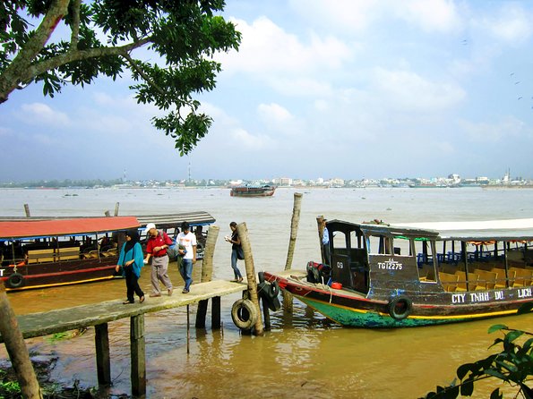 Mekong Delta Small Group Full Day Tour - Ben Tre: your Mekong lunch break (and what to expect)