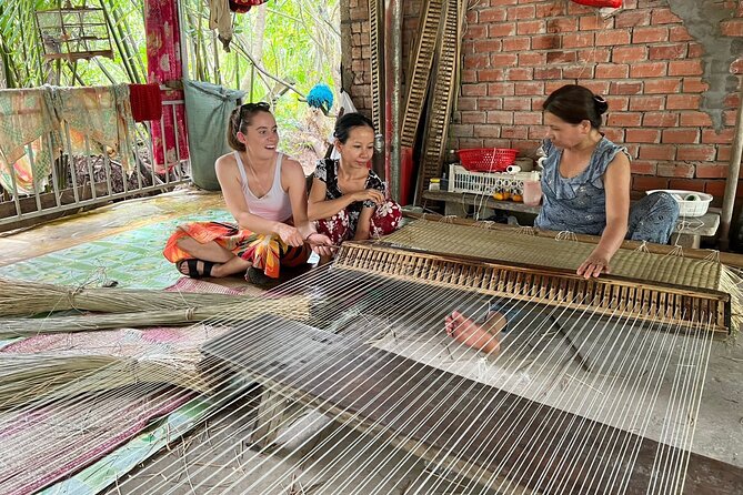 Mekong Delta tour: Ben Tre 1 day by DGT - Riverside Lunch: The Meal Everyone Talks About (and Drinks You Should Plan For)