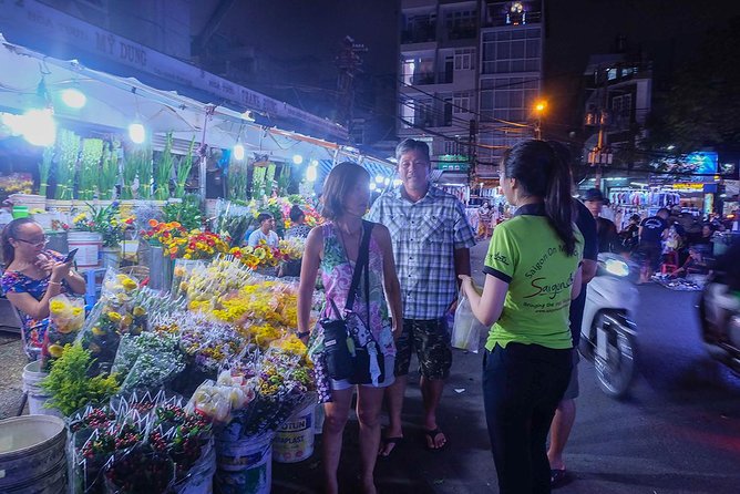 Morning Saigon Unseen+Street Food Tour with Ao Dai Riders Option - Floating Market Coconut Juice: A Quick Break That Feels Like a Scene