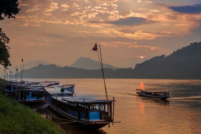 PRIVATE Mekong Delta 1 Day with Kayaking, Biking & Cooking - A private Mekong day that uses every transport style
