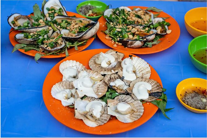 Saigon After Dark With Seafood, Beer & Live Music Bar - Motorbike at 6pm: what the ride really means