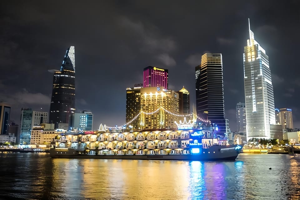 Saigon Dinner On Cruise Tour With Private Table - Your Private Table Dinner: What You Can Expect to Eat