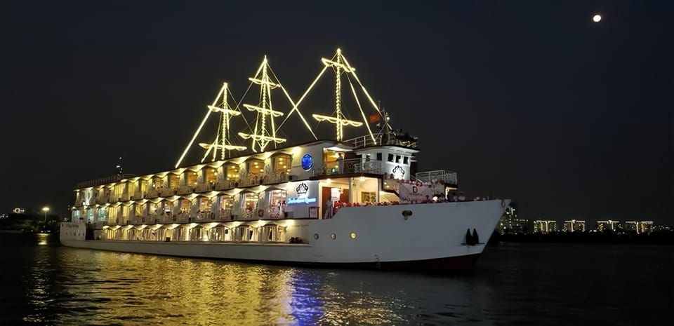 Saigon Dinner On Cruise Tour With Private Table - Boat Comfort and Timing: The Stuff That Can Make or Break It