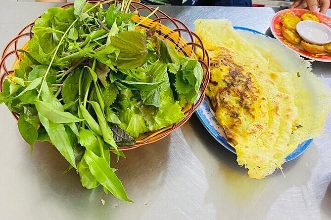 Saigon Evening Walking Street Food Tour - The guide makes or breaks a street-food tour