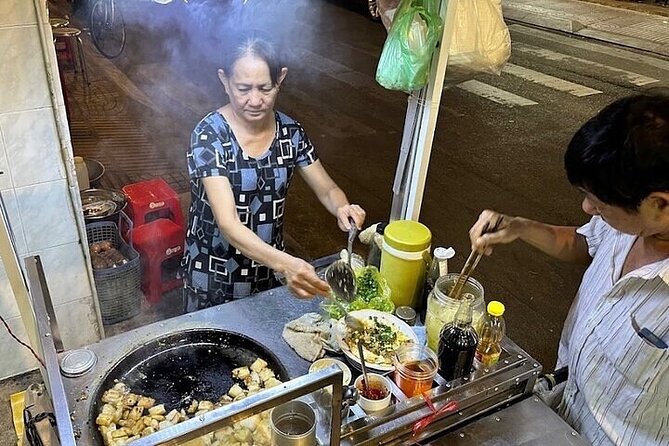 Saigon Evening Walking Street Food Tour - What makes the pacing feel right (and how to not mess it up)