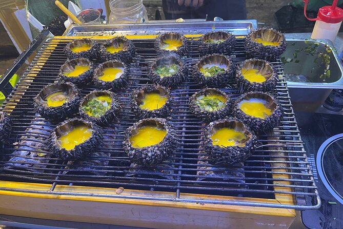 Saigon Night Craft Beer and Street Food By Scooter and motorbike - Ho Thi Ky Flower Market: the pause before the pubs