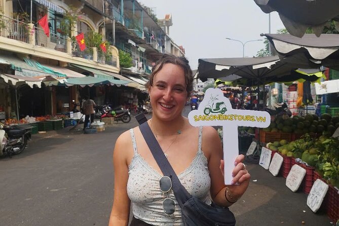 Saigon Sight & Food Tour By Night (Private Tour) - Stop 8: Nguyen Hue Street—pedestrian energy in District 1