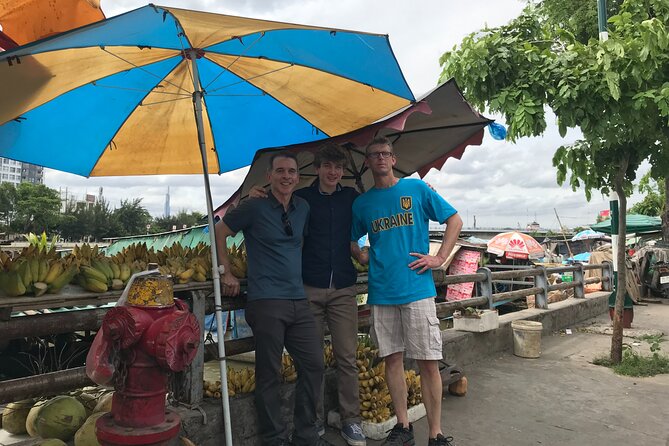 Saigon Slum tour and Saigon Chillspots by motorbike/ Aodai rider - Nguyen Thien Thuat Apartments: The 1968 Stop That Explains the City’s Housing Reality