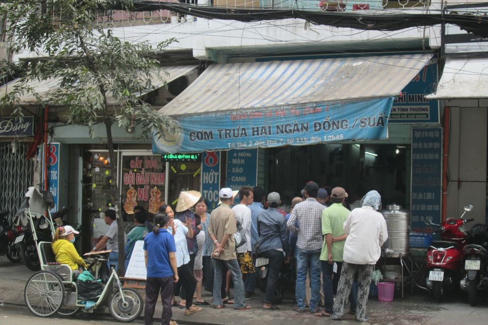 Saigon Slum Tour with Motorbike - Seeing dismantling and reconstruction in real time