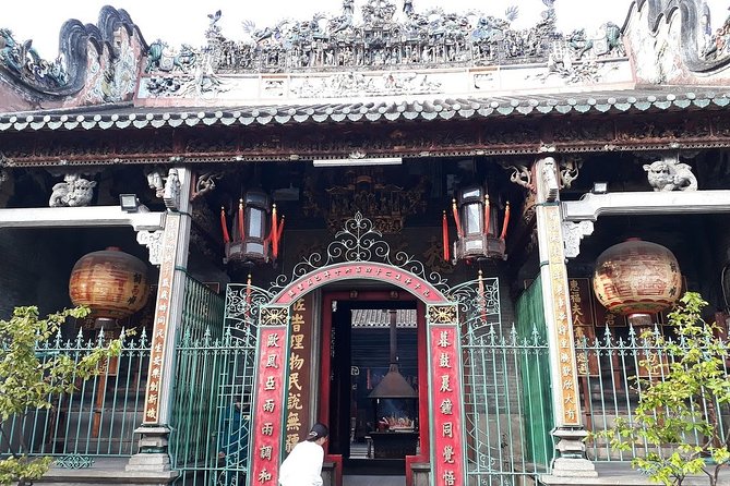 Small-group Saigon City Tour: 3-Hour Cyclo Ride to Hidden Stories - Photos, Heat, and What to Bring