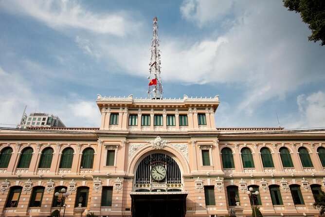 Small-group Saigon City Tour: 4-Hour Must-see Iconic Landmarks - Independence Palace: history you can walk through room by room