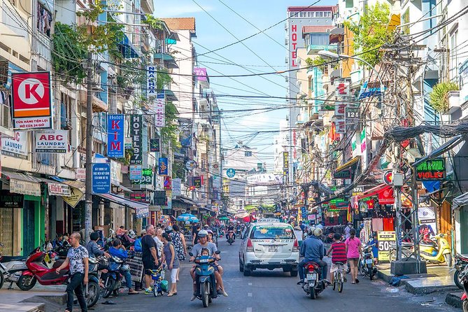 Small group Saigon Inside Out by Motorbike for 3 Hours - Ho Thi Ky Flower Market: the best 15 minutes you’ll spend in Saigon