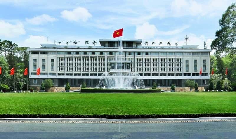 Small Group Tour: Ho Chi Minh City and Cu Chi Tunnels - War Remnants Museum: The Artifacts That Carry the Weight