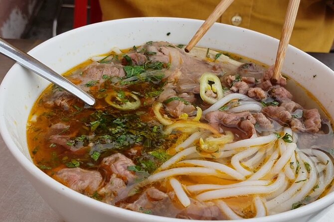 Super Niche Walking Street Food Tour in Ho Chi Minh City - Why this Ho Chi Minh City street food tour feels different
