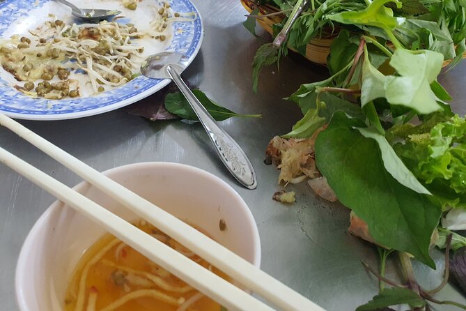 Taste of Saigon: Local Street Food Tour - Nguyen Thien Thuat apartment buildings: history you can see, not just read