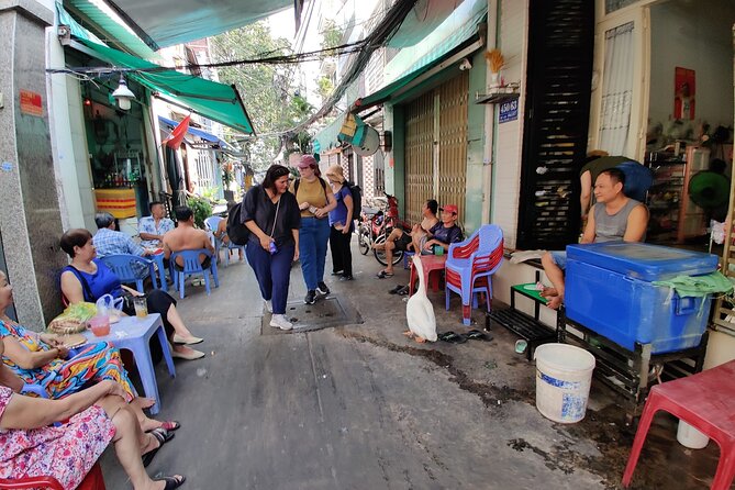Three Coolest Neighborhoods in Saigon - 4 hours, 5.5–6 km, and how to walk smart in Saigon