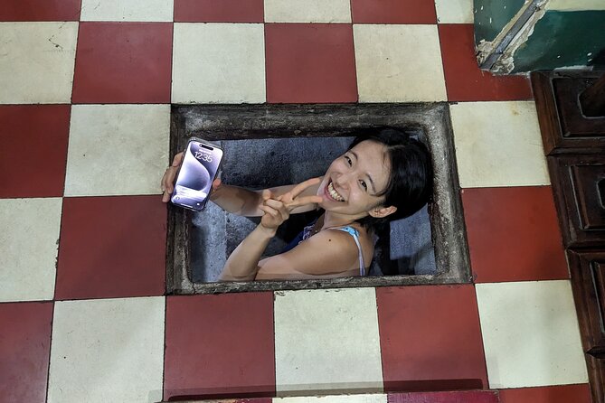 Three Coolest Neighborhoods in Saigon - Chợ Lớn (Quận 5): Aquarium Street, Herbal Medicine Street, and a temple you can’t miss